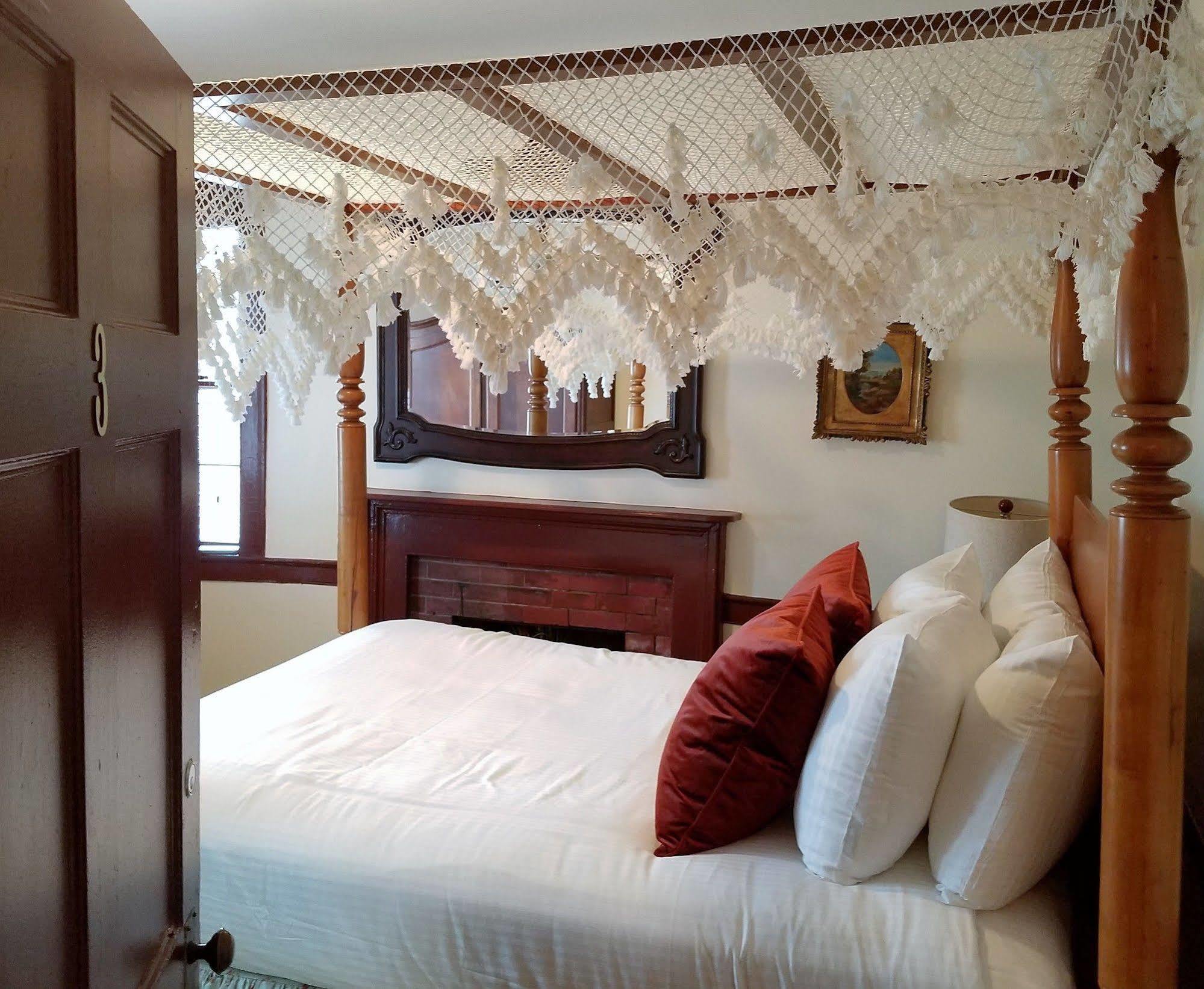 Washington Inn & Tavern MARYLAND Экстерьер фото