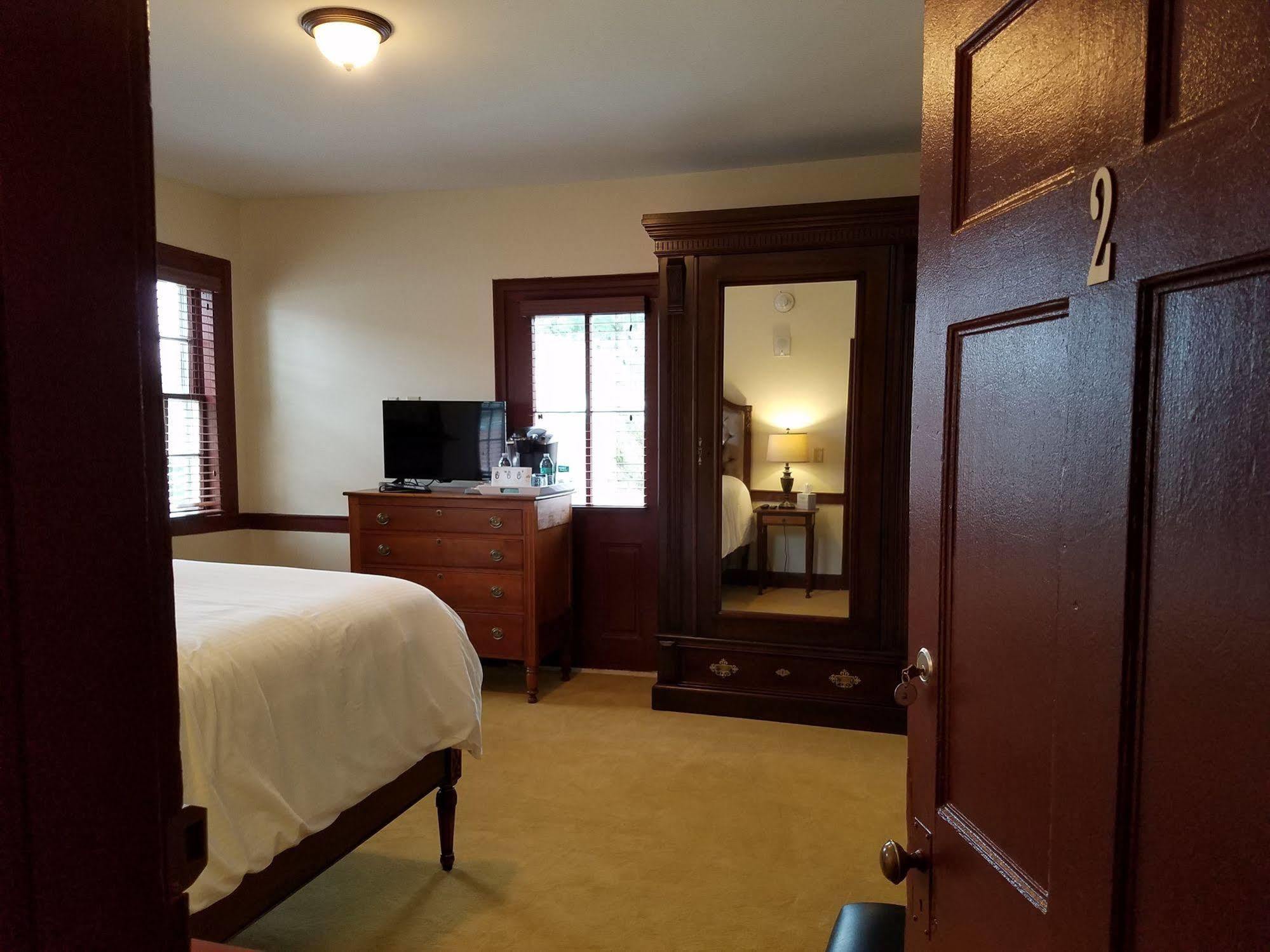 Washington Inn & Tavern MARYLAND Экстерьер фото